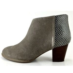 Vionic Bromley gray suede snakeskin embossed ankle boots 39 US 8